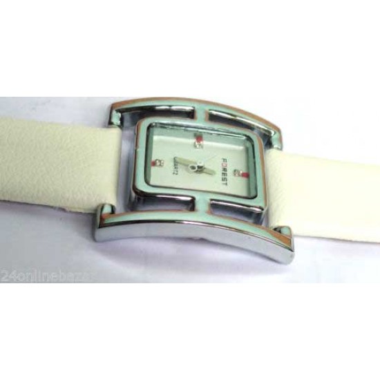 Forest Ladies Women New fashion Leather Belt Wrist Watch
